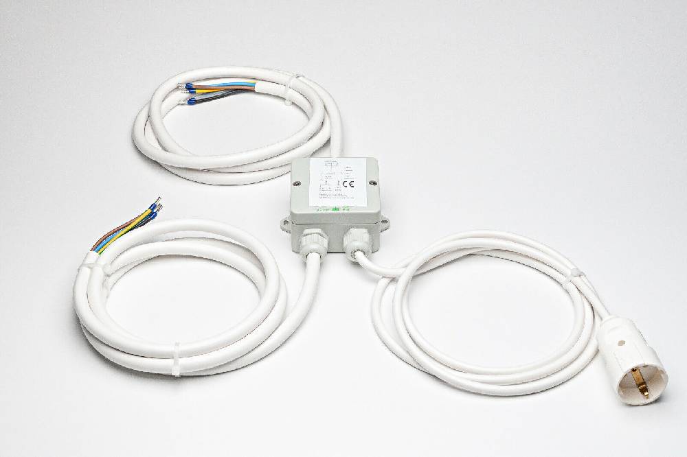 TK Industriebedarf GmbH Herdanschlusskabel-Power Splitter-Küchenanschlussbox Verteiler Backöfen 2 meter
