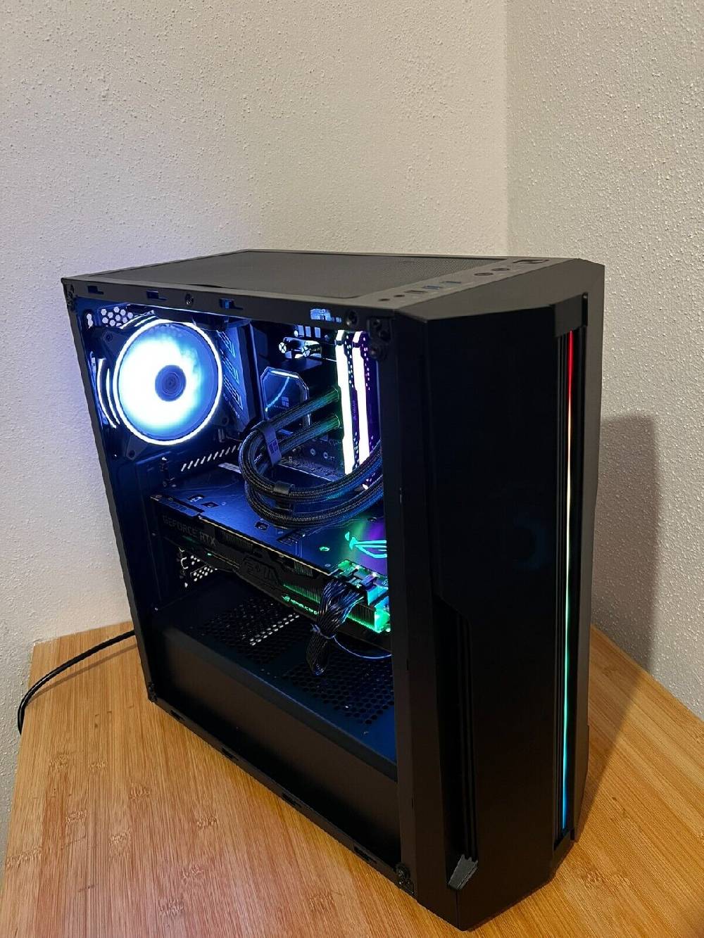 Simon Schurm Gaming PC - Wasserkühlung, i9 9900 KS 4.0Ghz, RTX 4060, 32GB RAM, 2TB SSD, Win11