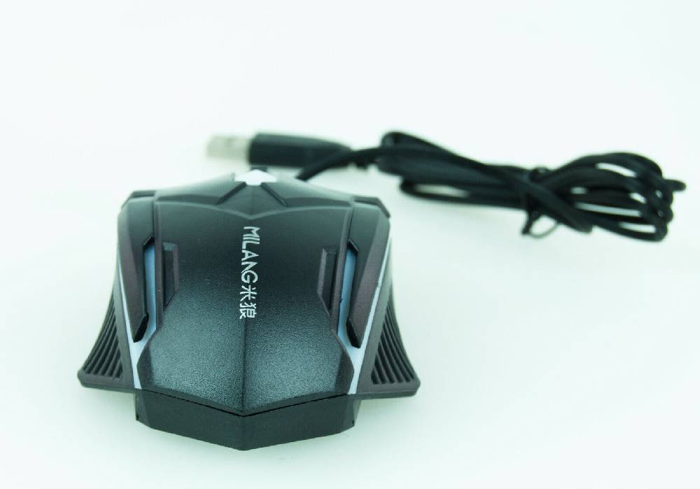 Schneemann-Versand Coole Gaming Maus Mouse Milang Blade M3 LED RGB Beleuchtung USB Kabel Laptop PC Rabatt