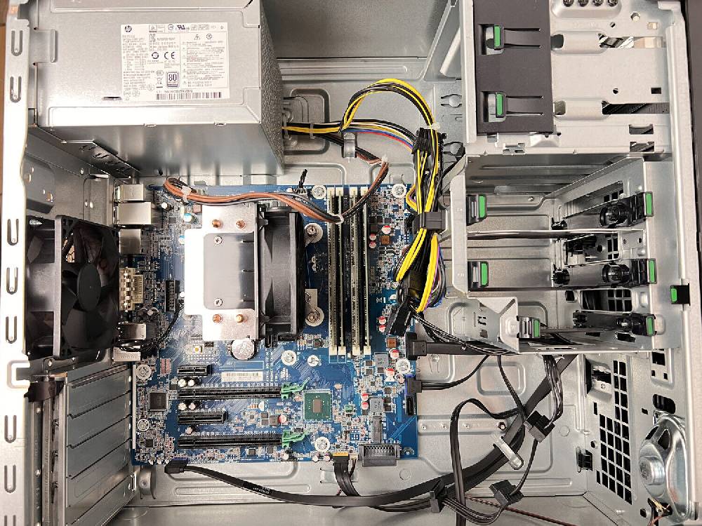 sumo:mobile Shop HP Workstation Z240 Tower Xeon E3-1240 V5 @ 3,5GHz 8GB SSD HDD Konfiguration Kauf eins, bekomm eins gratis