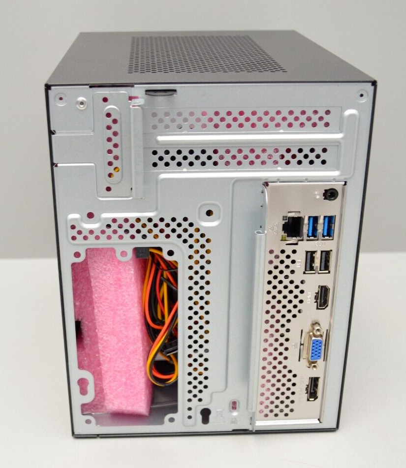 Deals-Nr.1 ASROCK DESKMEET 90BXG4501-A10GA0W - AMD X300, 4x DDR4, 2x SATA NEU Cyber Monday