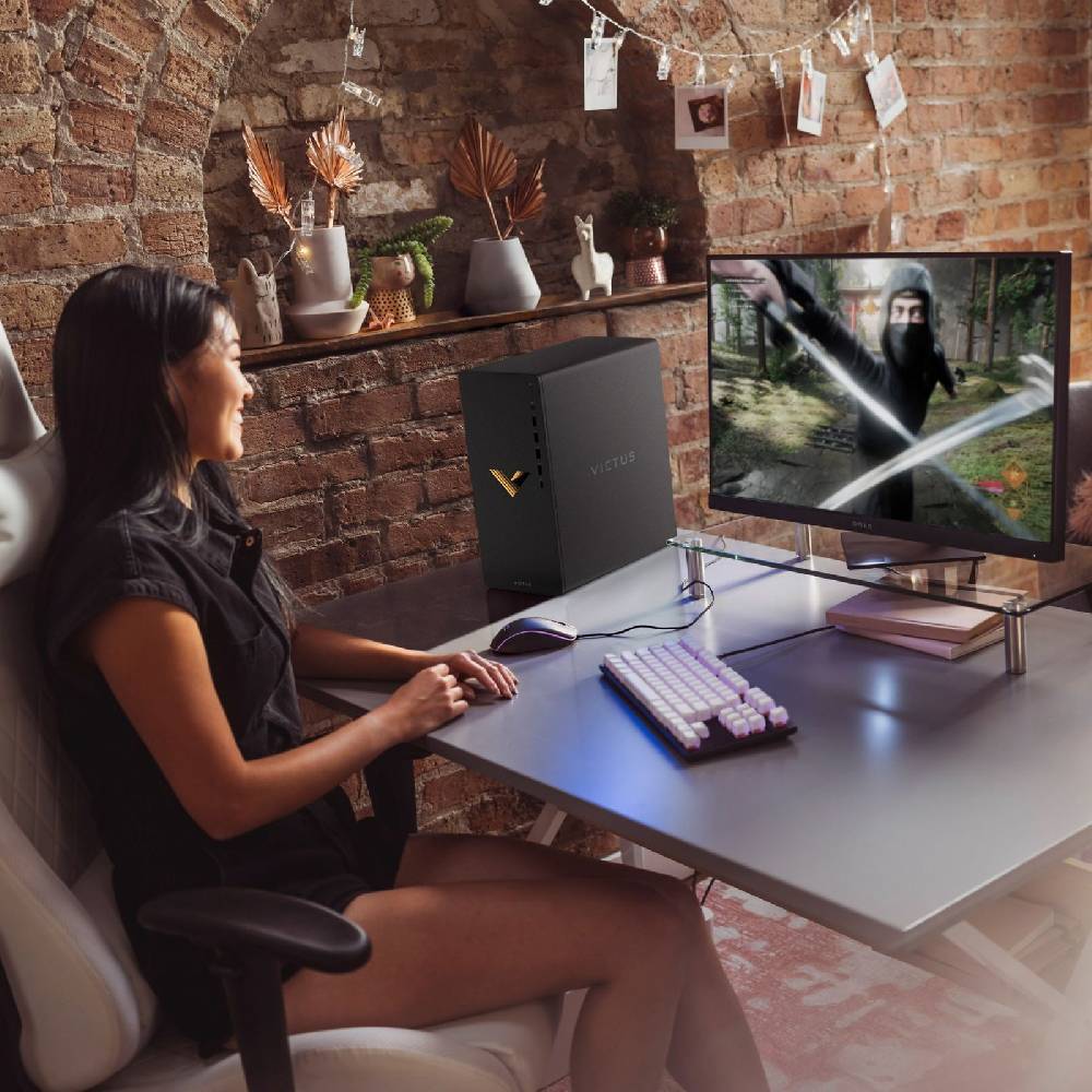 A&O Projekt GmbH 15L Gaming Desktop TG02-2221ng, Gaming-PC Großer Ausverkauf