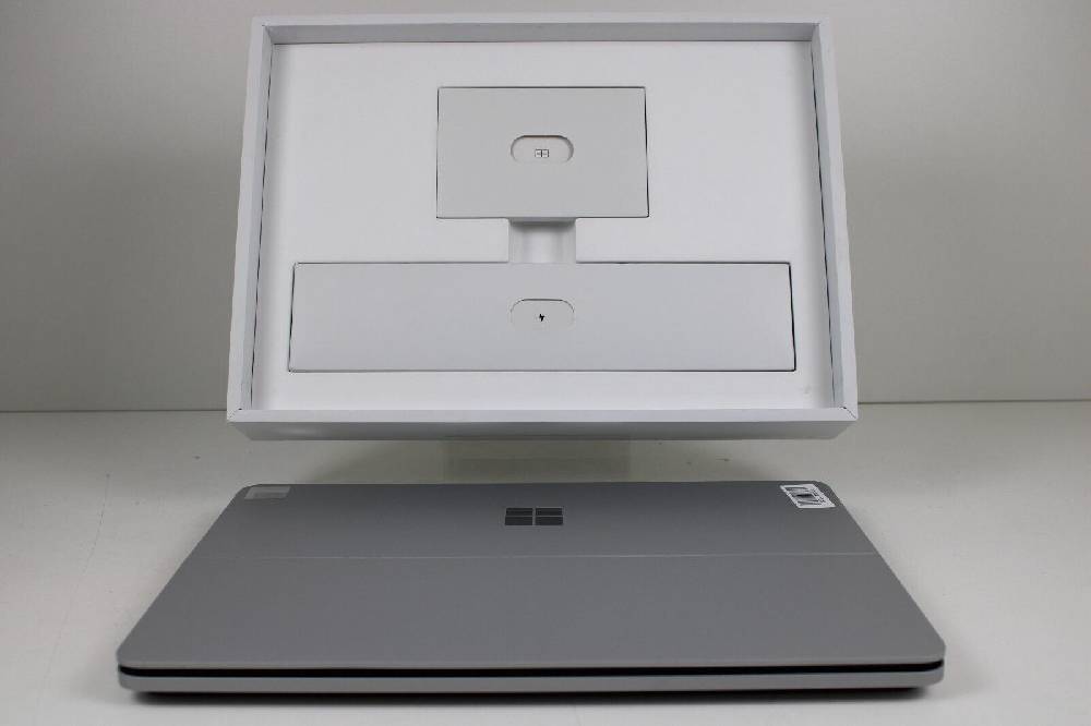Trixonbv Microsoft Surface Laptop Studio NVIDEA GF RTX 3050 TI,512GB SSD, 16RAM, Core i7! Rabatte dieses Monats