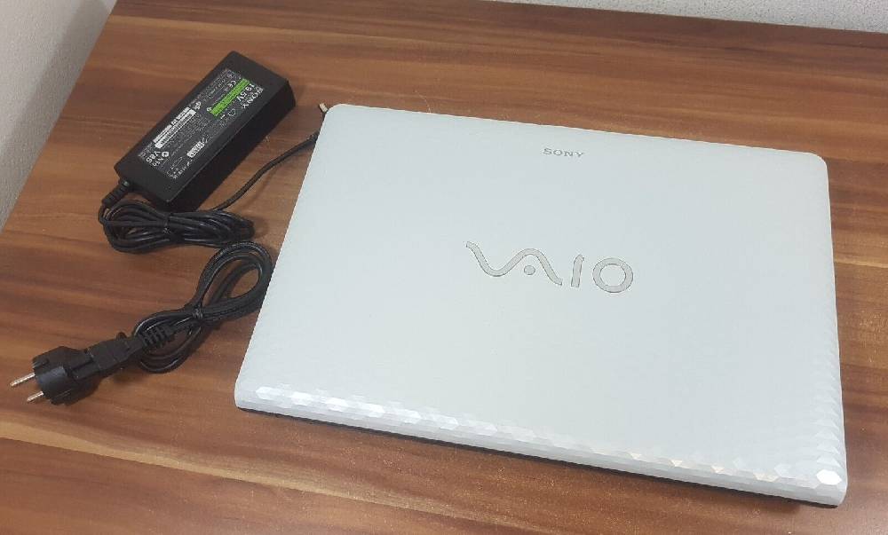 Bitte-Kaufe-Mich 15,6" Gaming Sony Intel i3 2,3GHz 6GB/500GB nVidia GeForce 410M HDMI Webcam uvm Meist gekauft