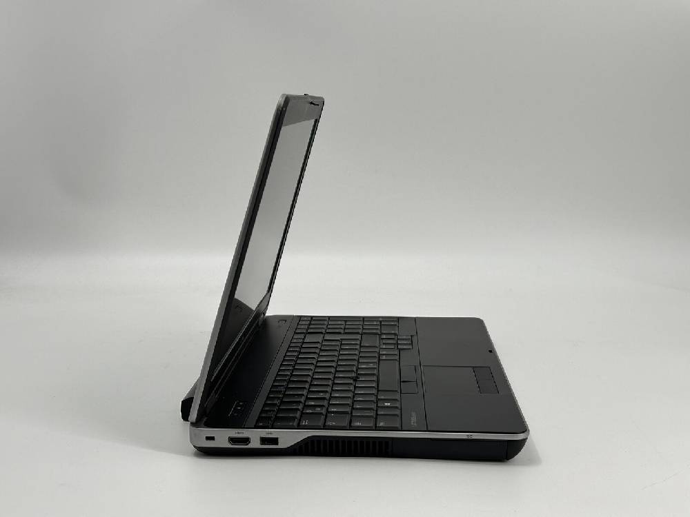 Recover IT GmbH Dell Latitude E6540 Win11 Pro 15,6" Radeon 8790M i7-4610M@3,00 GHz 16GB RAM 512 Cyber Monday