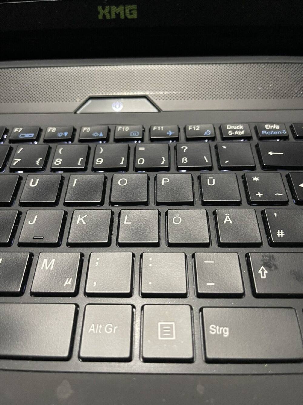 aras-elektro-shop Schenker XMG A706 Gaming Laptop Zeitlich begrenztes Angebot
