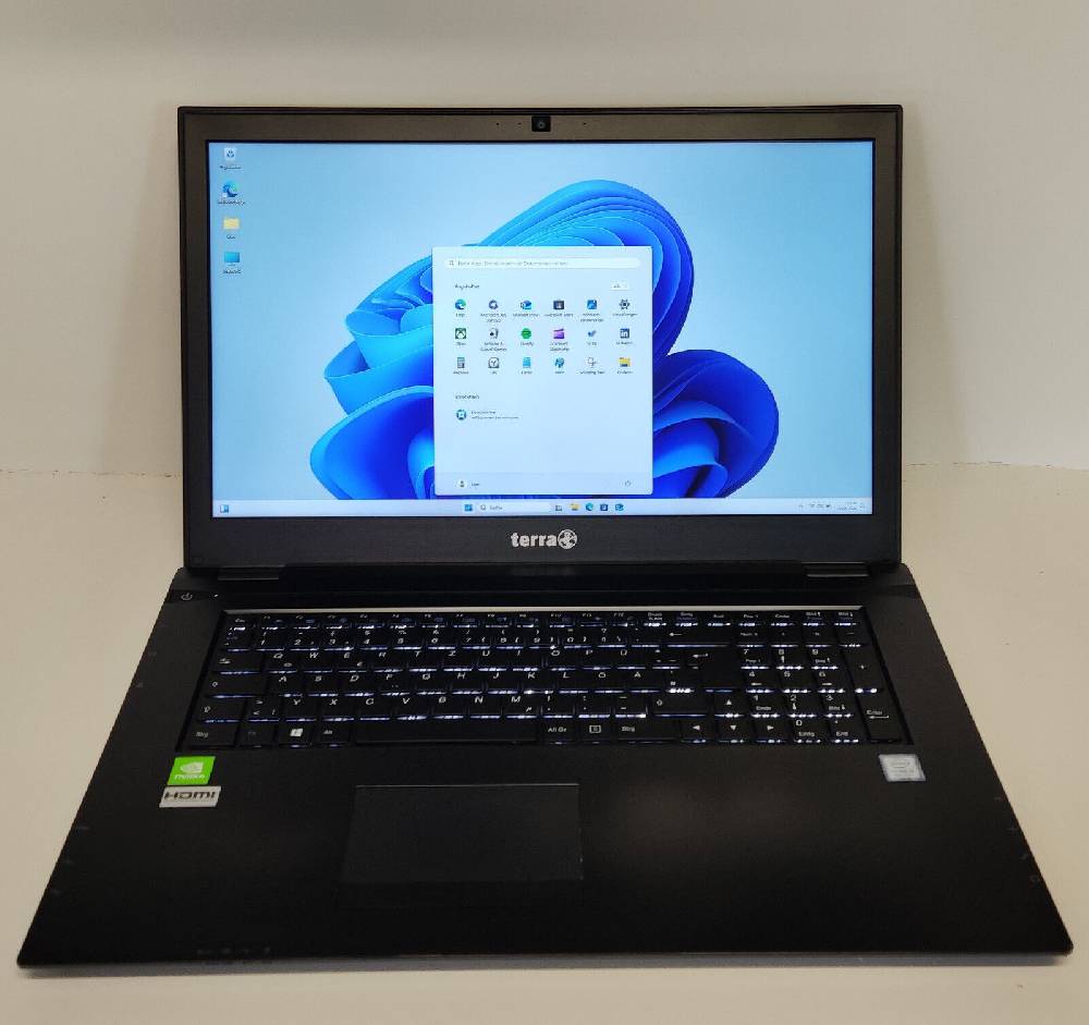cs-trading24UG Terra Mobile 1715v 17,3" FHD Core i5 8250U 16GB RAM 1TB SSD NVidia MX250 Win11P