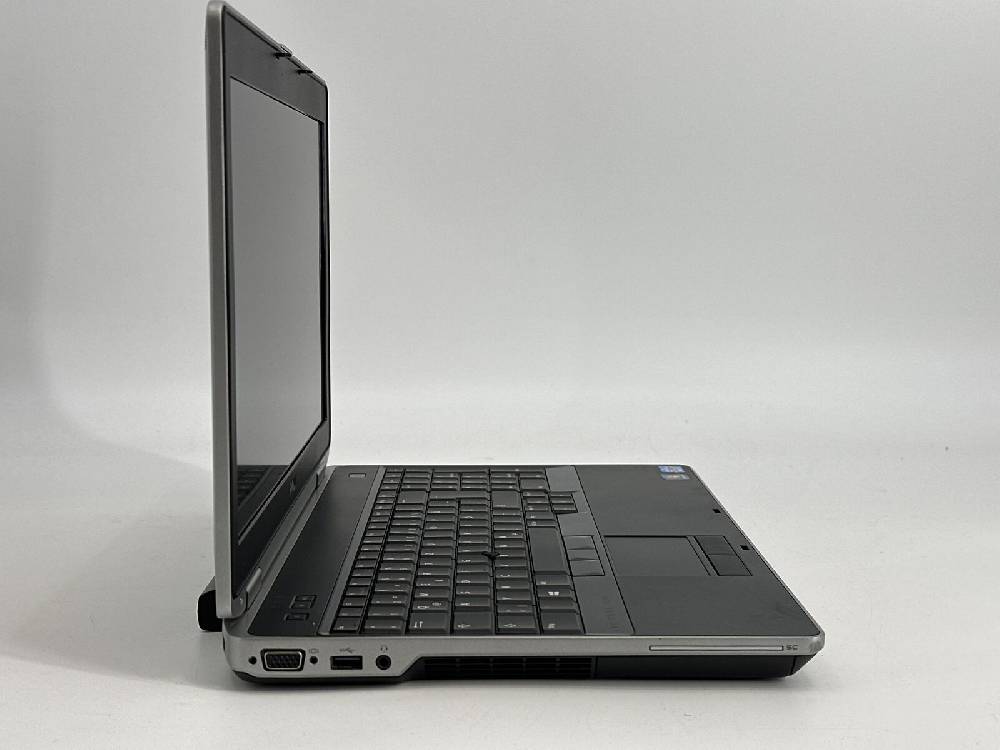 Recover IT GmbH Dell Latitude E6530 Win 11 15,6" Full HD NVS 5200M i7-3520M 2,90 GHz 8GB 512GB Super Sparpreis