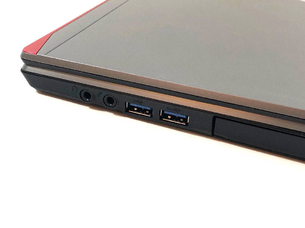TradeMarket Fujitsu Lifebook E756 Laptop Intel i5-6600U, 16GB DDR4 RAM, 512GB SSD, Win10 Black Friday Preise