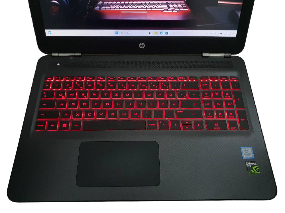 PerfektNotebook HP Omen i7-6700HQ 15,6 Zoll Full-HD 16GB RAM GTX 960M 2 Festplatten Win 11 Verkauf