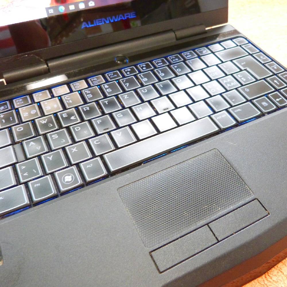 EliteTechnik Erfahrung seit 2006 Alienware M11x R1 11 Zoll SUB Netbook Laptop I Windows 10 PRO SSD l 4GB RAM HDMI Sonderangebote