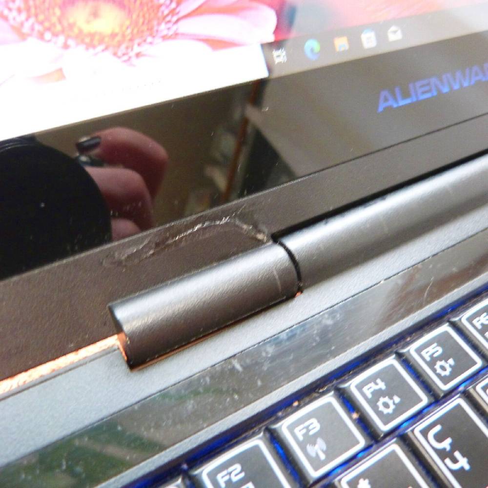 EliteTechnik Erfahrung seit 2006 Alienware M11x R1 11 Zoll SUB Netbook Laptop I Windows 10 PRO SSD l 4GB RAM HDMI Sonderangebote