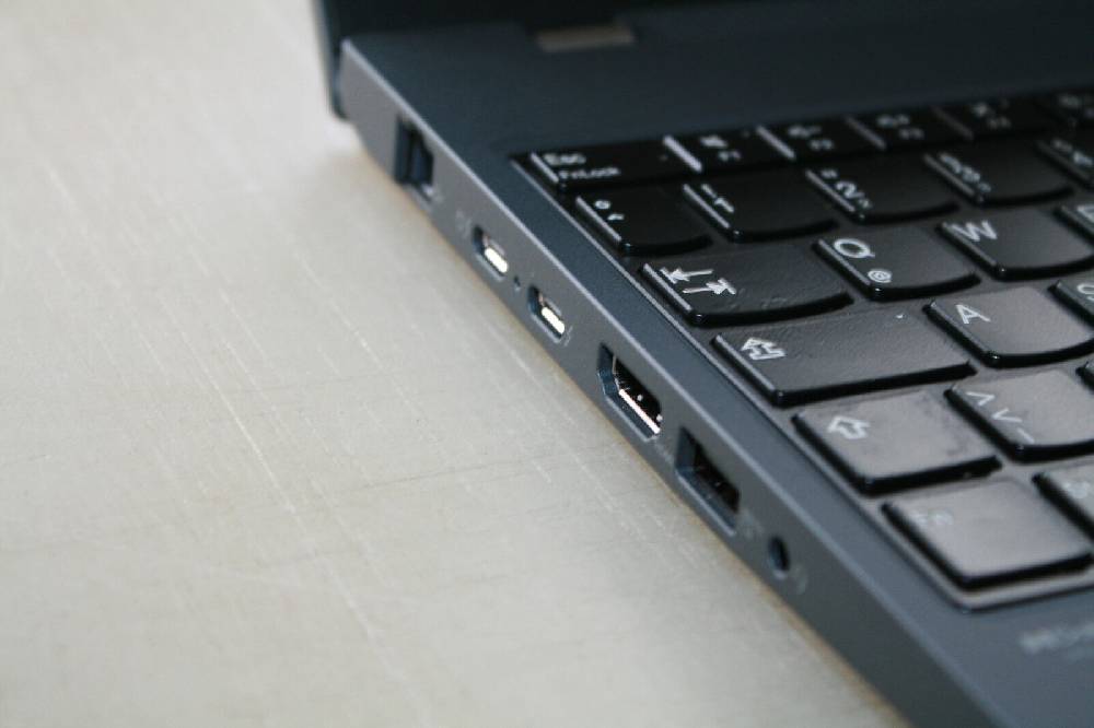 shop.recktenwald-informatik ThinkPad T16 ( i7-1255U / 1TB / 32GB / LTE / BIS ) W11 Office 2019 LENOVOHändler JETZT KAUFEN