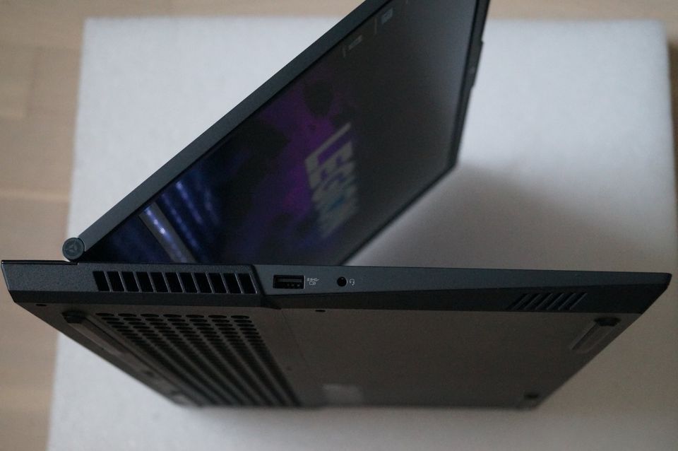 notebook_store_kiel 17,3" LENOVO Legion Gaming Notebook AMD Ryzen 7 / NVIDIA RTX 2060 / SSD / WIN11 Fabrikverkauf