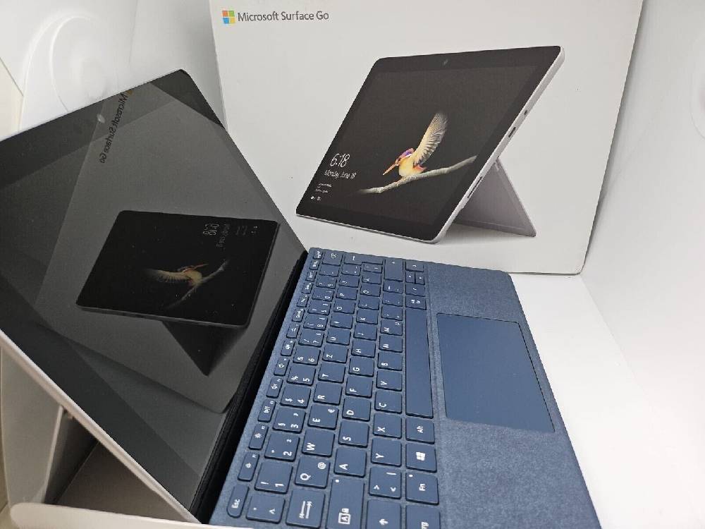 Media Kontor GmbH Microsoft Surface Go Intel Pentium 4415Y 128 GB/8GB RAM inkl. Tastatur Demoware Versandkostenfrei