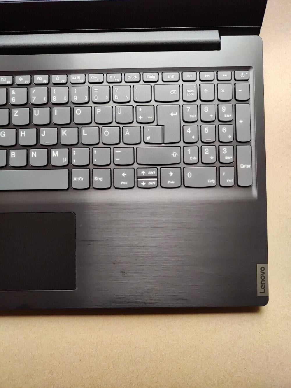 Gebraucht-land Notebook Lenovo S145-15IIL 15.6" Zoll FHD 512GB SSD 8GB RAM Intel i5 10 Gen. Win Cyber Monday