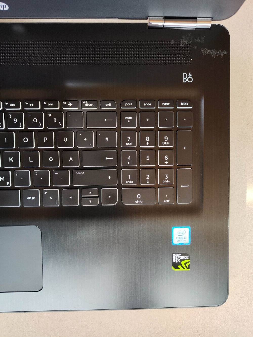 Gebraucht-land HP Pavilion 17-ab404ng Gaming Intel Core i7-8750H 16GB RAM 256GB SSD 1 TB Win Nur für heute