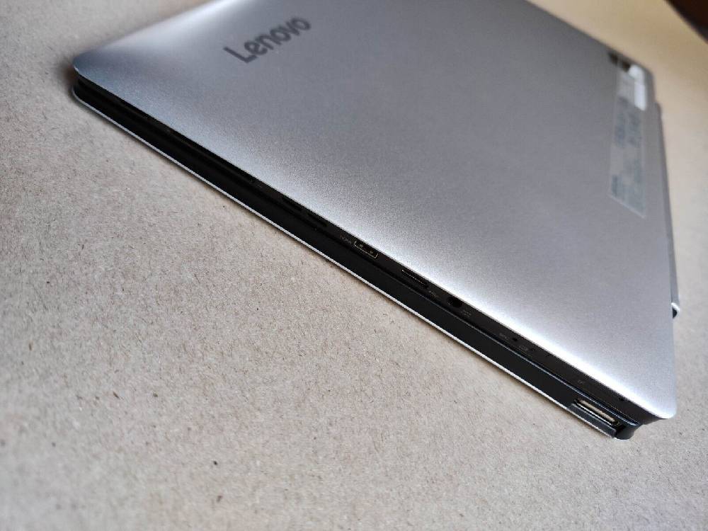 Gebraucht-land Notebook 2 in 1 Lenovo Miix 310-10ICR 10.1" HD Intel Quad 4 GB RAM 64GB eMMC Win Begrenzt auf 3 Tage