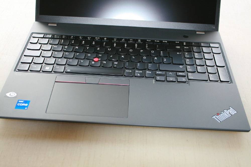 shop.24hpc ThinkPad T16 ( i7-1255U/ 1TB / 16GB / LTE / BIS ) W11 Office 2019 LENOVO Händler