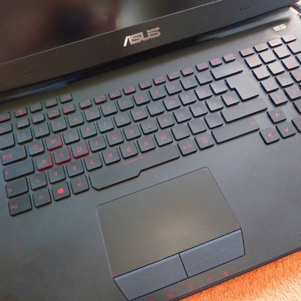 EliteTechnik Erfahrung seit 2006 Asus G751 ROG 17 Zoll GAMING GTX POWER l SSD Windows 11 l 32GB RAM NEU i7 BLURAY Räumungsverkauf