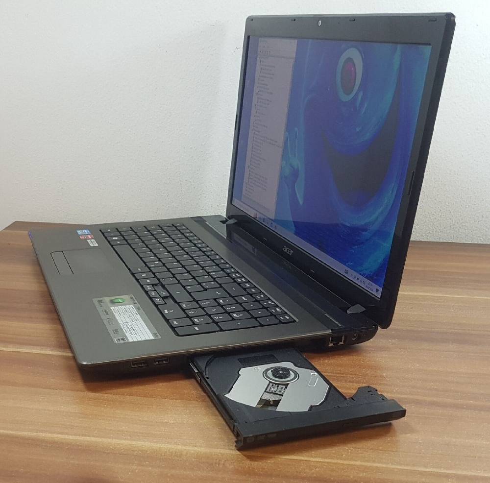 Bitte-Kaufe-Mich 17" Gaming Acer Aspire 7750G Intel i5 3,1GHz 8GB 500GB HDMI Radeon 7670M Webcam Black Friday Preise