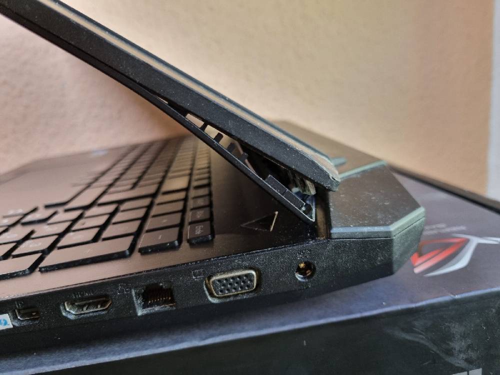 Best-pc-parts ASUS ROG G750J, Gaming Notebook 17,3 Zoll FHD, Intel Core i7 CPU, TEILDEFEKT! Auslauf