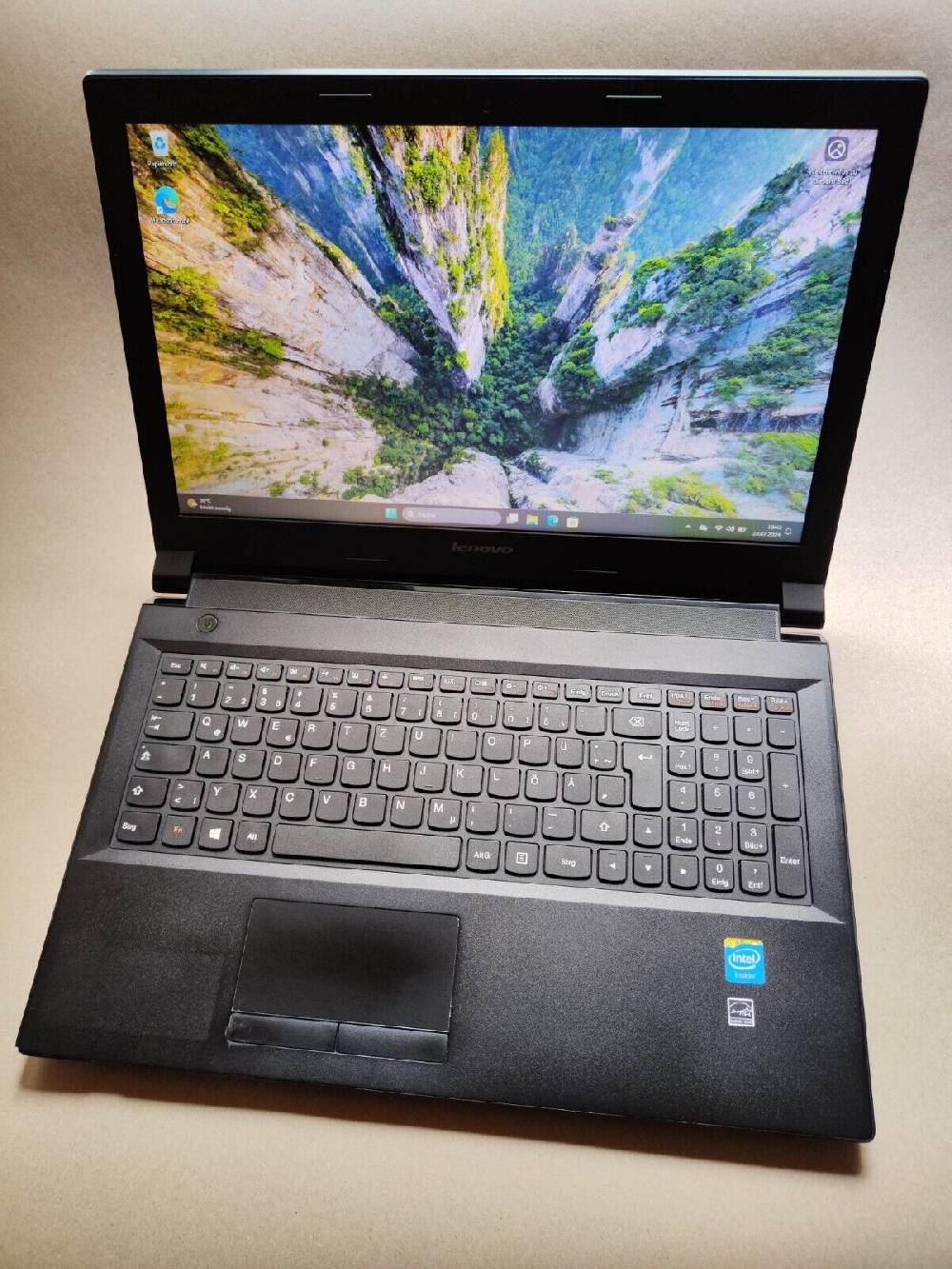 Gebraucht-land Notebook Lenovo B50-30 15.6" Zoll HD 500GB HDD 4GB RAM Intel Quad Core DVD