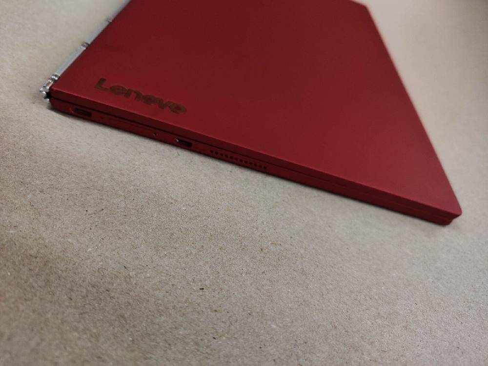 Gebraucht-land Lenovo Yoga Book 10,1 Zoll Full HD Touch Convertible Tablet-PC 128GB 4GB Rot Fabrikpreis