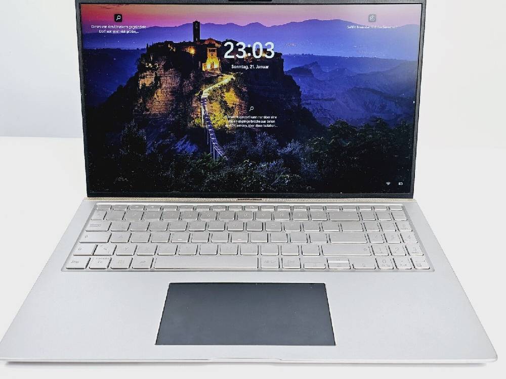 Ip-Technik ASUS ZenBook 15 UX534FTC i7 16 Gb Ram 4G Grafik 512 SSD Rabatt