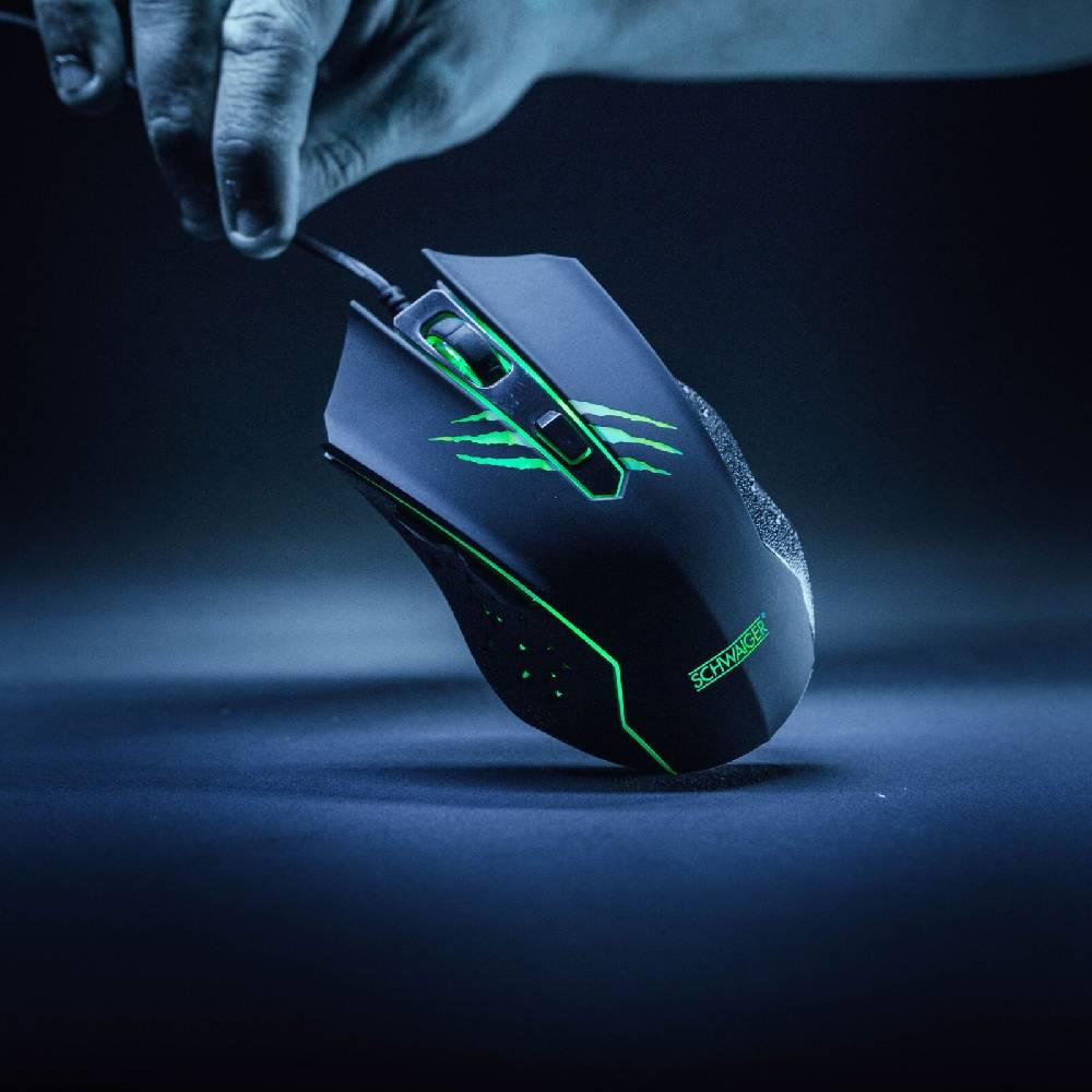 SCHWAIGER GmbH Computer Maus 6 Tasten PC kabelgebunden USB Gaming Gamer LED RGB 3600dpi schwarz Preisnachlass